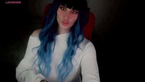 Helen Spellman online show from December 20, 6:47 pm