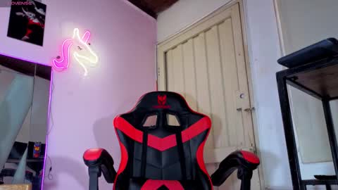 destinyk online show from January 18, 5:54 pm