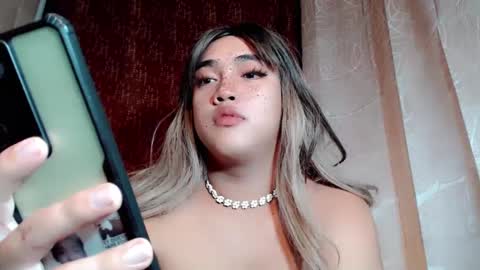 hotasian_rey29 online show from January 18, 8:15 pm