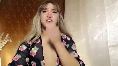 hotasian_rey29 online show from January 23, 6:17 am