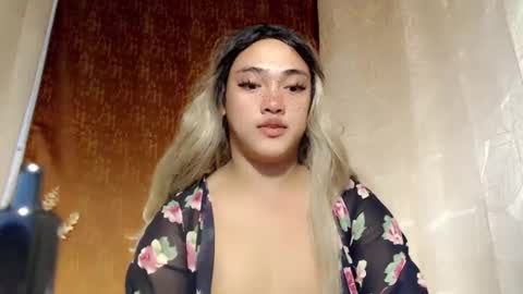 hotasian_rey29 online show from January 24, 10:08 pm