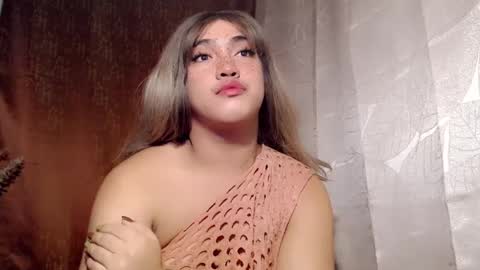 hotasian_rey29 online show from February 1, 9:11 am