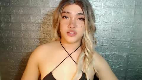 hotasian_rey29 online show from March 9, 12:21 am