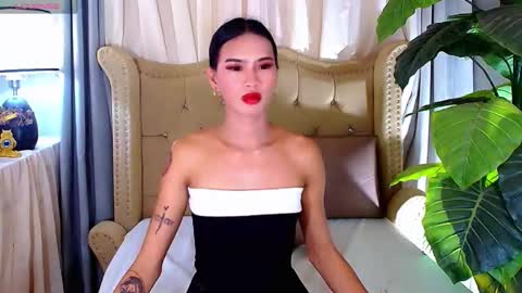 hotmidusatransontop online show from January 19, 5:16 am