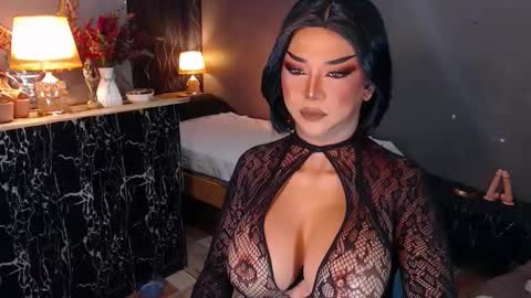 Christine online show from September 24, 2:23 pm