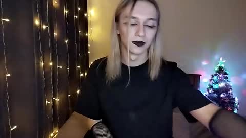 Jade online show from January 16, 5:42 pm