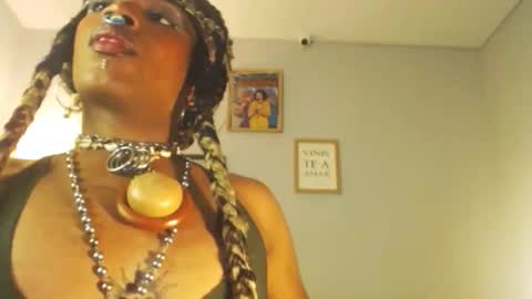 ile_matamba online show from October 31, 4:05 pm