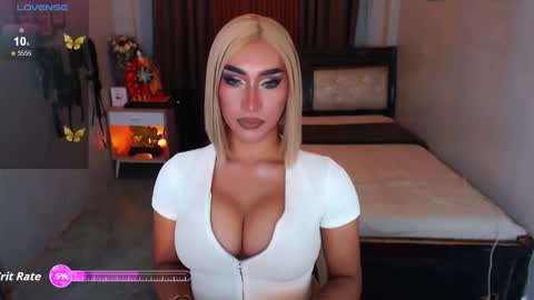 Snapshot of illustriousstar27 chatting on October 29, 12:47 pm madison online show from October 29, 12:47 pm