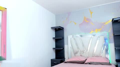 im_brittany_333 online show from December 19, 7:13 am