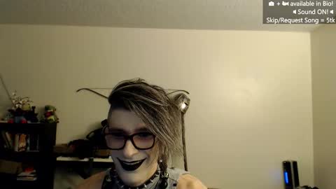 Snapshot of incubussy_x chatting on October 21, 8:38 am Incubussy X online show from October 21, 8:38 am