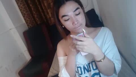 indestructabletrixie online show from March 30, 1:23 pm