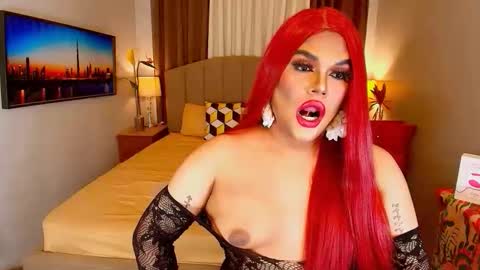 Snapshot of insatiablesexqueen chatting on October 8, 11:22 am tasha online show from October 8, 11:22 am