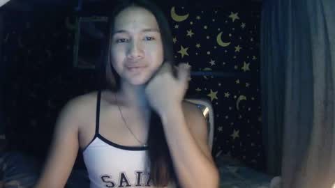 Snapshot of insulting_whoreifica chatting on January 10, 3:58 pm MAXINE online show from January 10, 3:58 pm