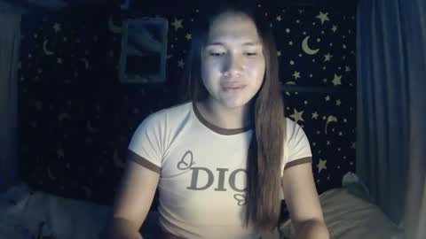 Snapshot of insulting_whoreifica chatting on January 11, 3:31 pm MAXINE online show from January 11, 3:31 pm