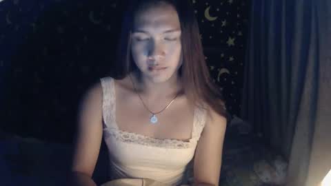 Snapshot of insulting_whoreifica chatting on January 18, 1:53 pm MAXINE online show from January 18, 1:53 pm