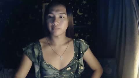 Snapshot of insulting_whoreifica chatting on February 7, 2:47 pm MAXINE online show from February 7, 2:47 pm