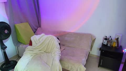 Iseey online show from April 7, 12:22 am