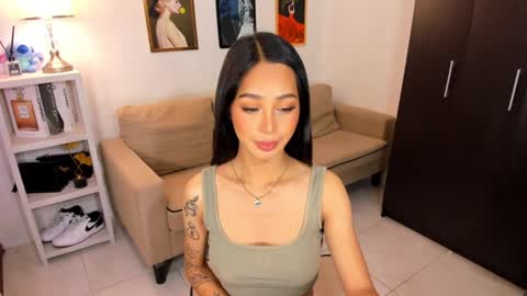 Snapshot of ivorycollins chatting on February 13, 1:00 am kirstenelsie online show from February 13, 1:00 am