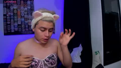 miha adams  online show from January 7, 6:33 pm