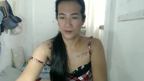 jamessie07 online show from October 7, 4:35 am