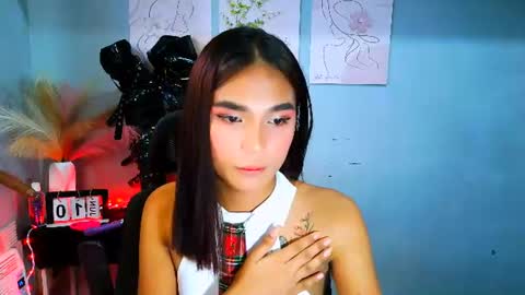 janella online show from June 10, 4:12 am