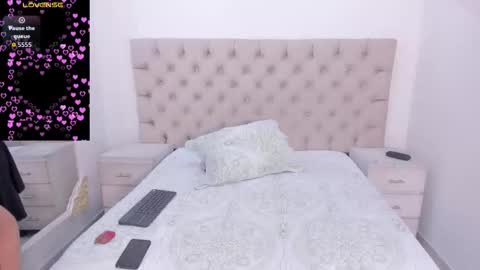 Janne  online show from November 10, 10:33 pm