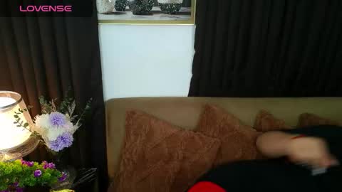 Jasmine Brandy online show from February 4, 6:01 pm