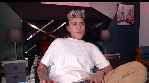 JAX online show from December 16, 5:23 am