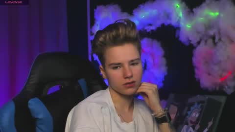 Jean online show from November 25, 11:45 am