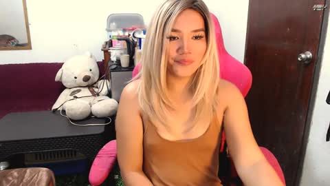 Jenny online show from December 8, 11:29 pm