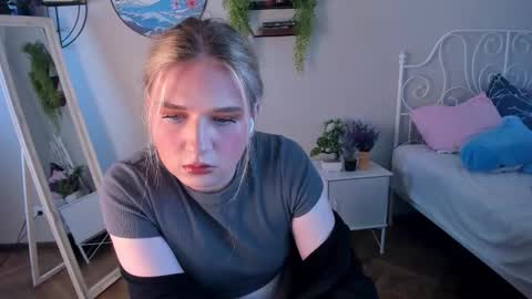 Snapshot of jes_solar chatting on October 12, 1:02 pm jes_solar online show from October 12, 1:02 pm