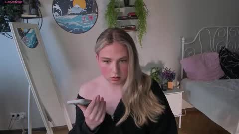 Snapshot of jes_solar chatting on October 14, 2:51 pm jes_solar online show from October 14, 2:51 pm