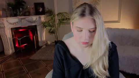 jes_solar online show from November 16, 10:42 pm