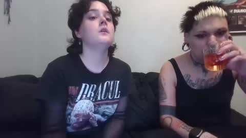 Jess and Pup online show from September 10, 2:43 am