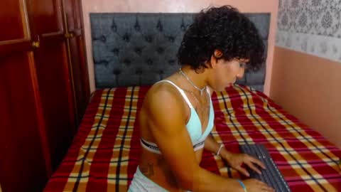 IM JESSICA online show from January 13, 3:01 am