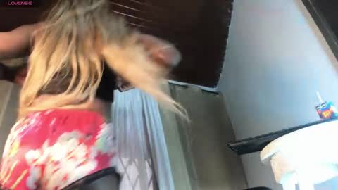  Jessica Mendoza  online show from March 10, 9:18 pm