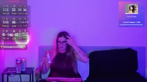 Jess Sileighty online show from July 15, 1:43 am