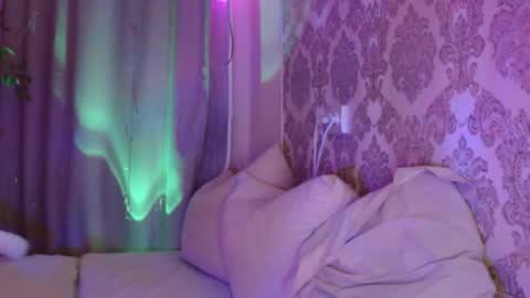 Emma online show from February 16, 9:23 pm