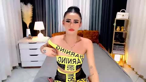 julie online show from February 19, 1:51 am