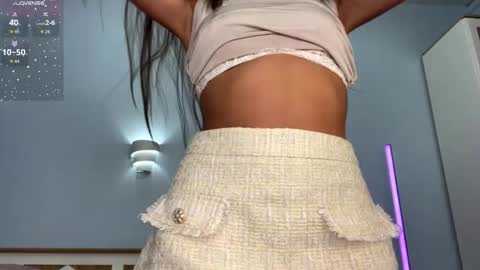 Nicole online show from December 15, 7:26 am