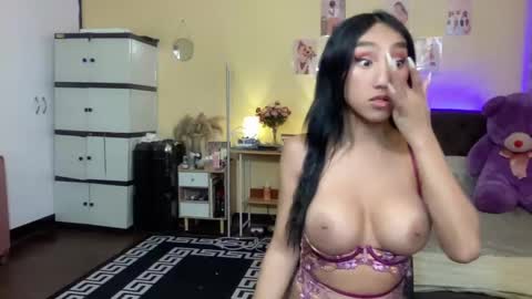 Snapshot of judiella chatting on January 21, 3:39 pm EloiseMoree online show from January 21, 3:39 pm