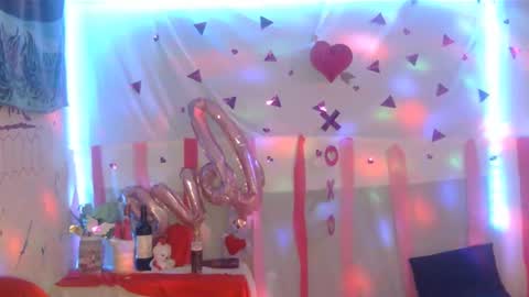 Julieth Wolf online show from February 15, 2:37 am