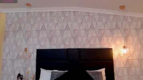 Justine online show from February 23, 3:45 am