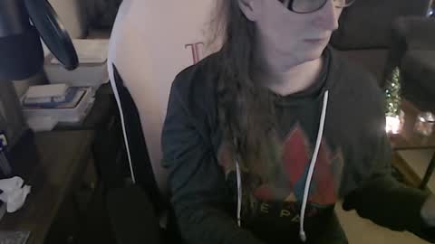 Snapshot of kait331 chatting on December 13, 1:37 am Camprincess331 online show from December 13, 1:37 am