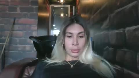 karol28g online show from March 2, 7:08 pm