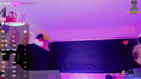 Snapshot of karoll_scoott chatting on September 11, 12:35 pm karol online show from September 11, 12:35 pm