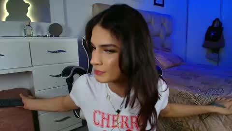 Snapshot of kate_bmoss_ chatting on October 4, 2:56 am kate_bmoss_ online show from October 4, 2:56 am