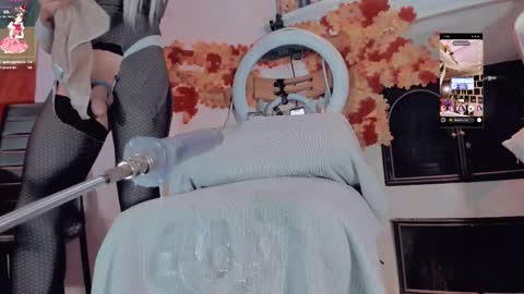 kate the pink girl online show from September 11, 10:12 am