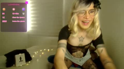 Snapshot of katylove888 chatting on February 20, 4:14 pm katy online show from February 20, 4:14 pm