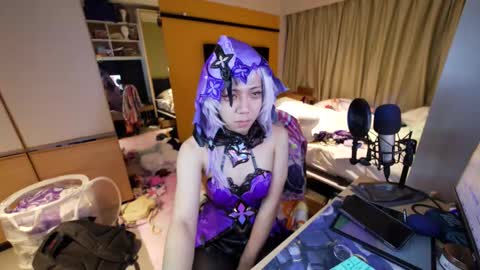 - online show from February 1, 4:38 pm